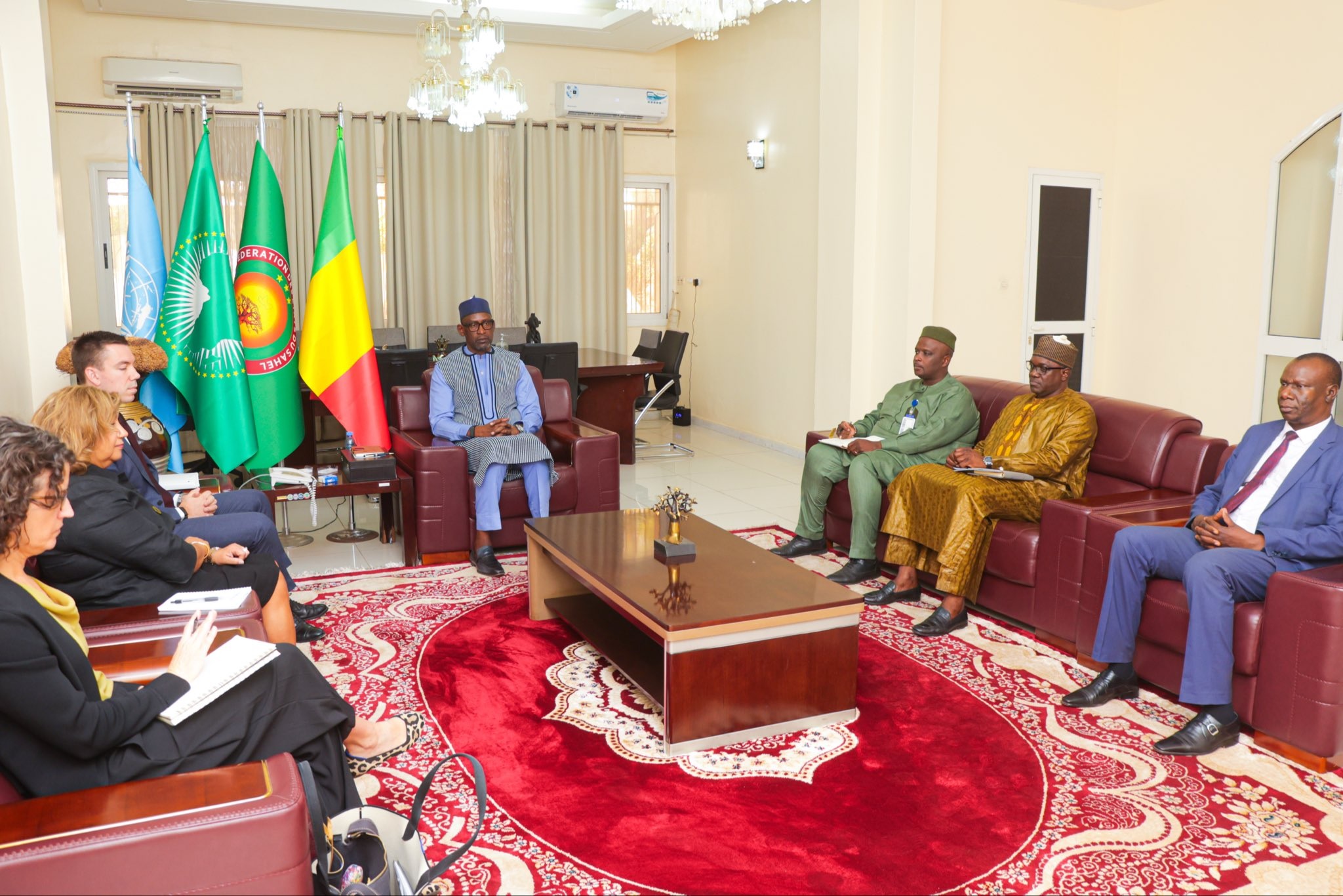 Washington cherche à reprendre ses opérations de renseignement au Mali