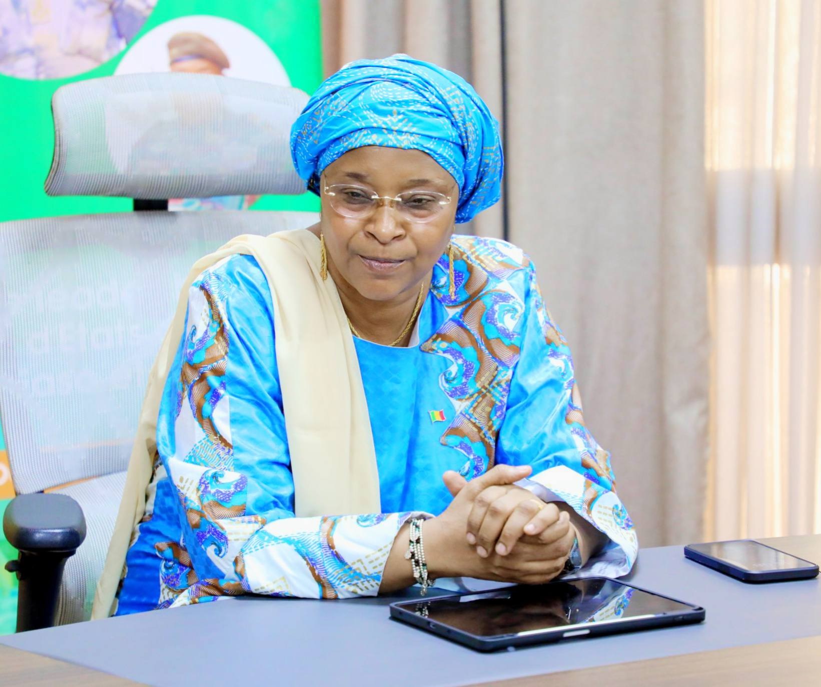 𝐂𝐨𝐨𝐩𝐞́𝐫𝐚𝐭𝐢𝐨𝐧 𝐬𝐚𝐧𝐢𝐭𝐚𝐢𝐫𝐞 : 𝐥𝐞 𝐦𝐢𝐧𝐢𝐬𝐭𝐫𝐞 𝐝𝐞 𝐥𝐚 𝐒𝐚𝐧𝐭𝐞́ 𝐞𝐭 𝐝𝐮 𝐃𝐞́𝐯𝐞𝐥𝐨𝐩𝐩𝐞𝐦𝐞𝐧𝐭 𝐒𝐨𝐜𝐢𝐚𝐥 𝐫𝐞𝐜̧𝐨𝐢𝐭 𝐥&rsquo;𝐚𝐦𝐛𝐚𝐬𝐬𝐚𝐝𝐞𝐮𝐫 𝐝𝐞 𝐥𝐚 𝐂𝐡𝐢𝐧𝐞 𝐚𝐮 𝐌𝐚𝐥𝐢