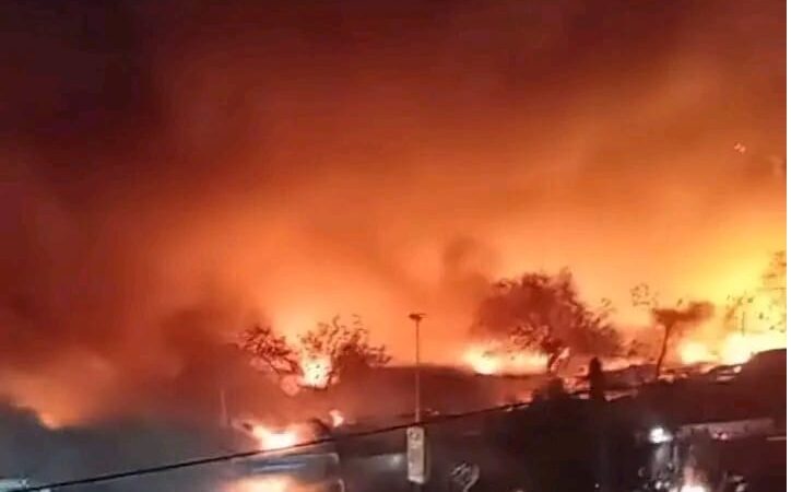Bamako : Un violent incendie ravage le marché de Sougouni Koura à Médina Coura