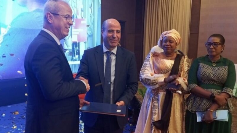 Cérémonie de Passation chez Moov Africa Malitel : Abdelaziz Biddine Remet le Flambeau à Abdellah Tabhiret