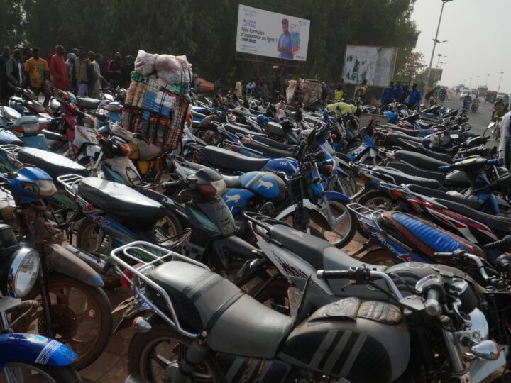 Sécurité routière : Plus de 800 motos mises en fourrière après deux semaines de fermeté sur les ponts de Bamako