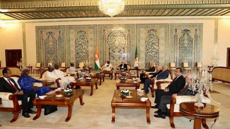 Le Président Abdourahamane Tiani avec une importance délégation à Alger