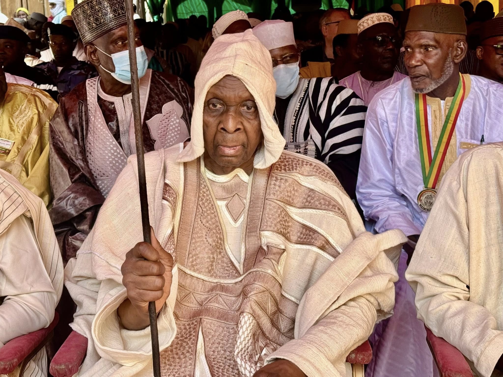 INTRONISATION DU CHEF DE LA FAMILLE NIAKATÉ–NIARÉ : TITI NIARÉ