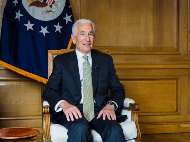 La France sévit contre l&rsquo;ambassadeur américain et bloque son accès direct au gouvernement