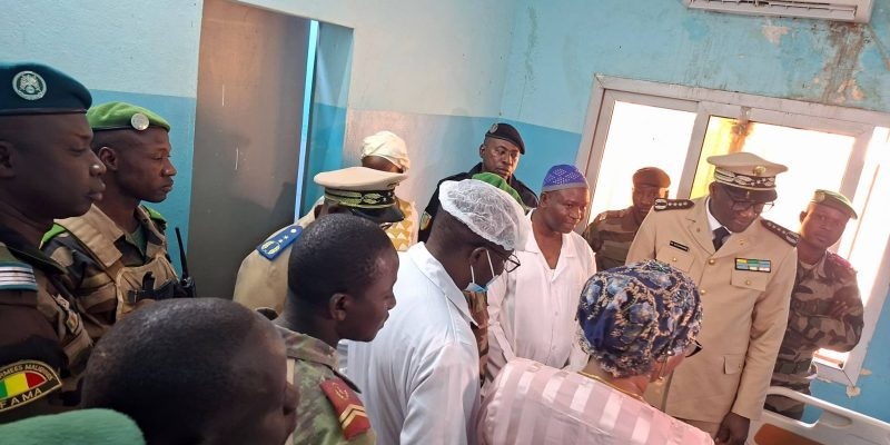 KAYES||LE 02 FÉVRIER 2026|| VISITE AUX BLESSÉS A L’HOPITAL FOUSSEYNI DAOU ET CAMP MILITAIRE MAMADOU L DRAME DE KAYES