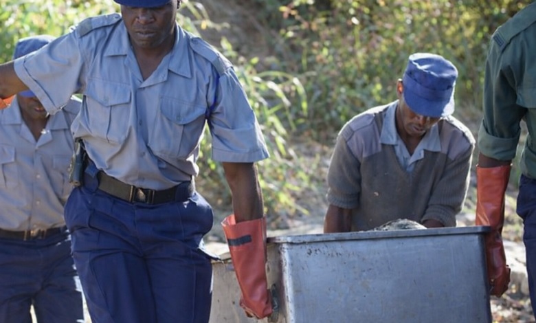 Un père t.ue son fils après avoir été surpris au lit avec sa belle-fille