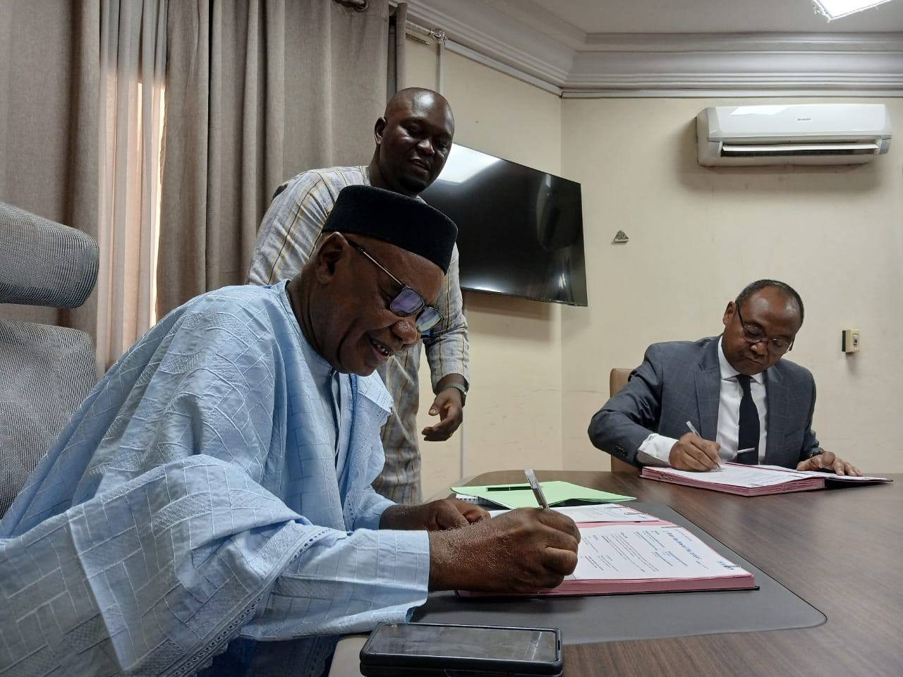 Signature de l’accord annuel HCR-MSDS: Un partenariat renforcé pour l’encadrement et le suivi du rapatriement des refugies Maliens.