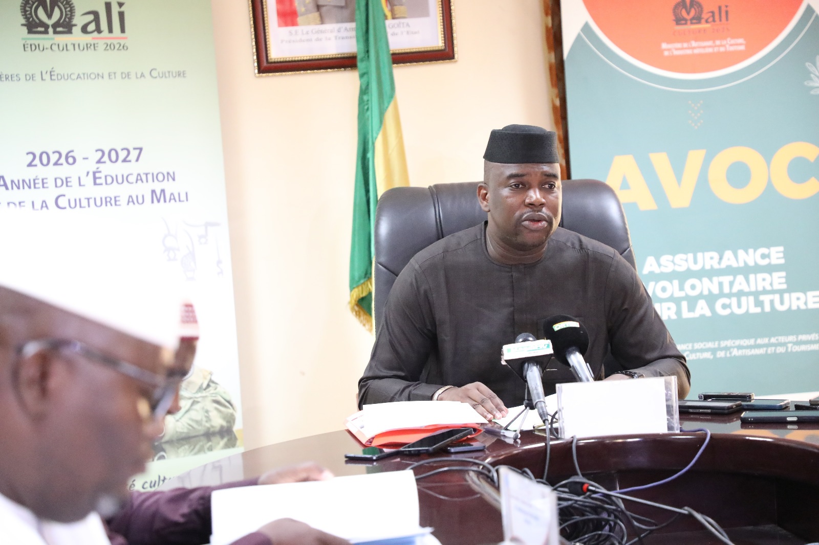 𝐎𝐍𝐙𝐈𝐄𝐌𝐄 𝐒𝐄𝐒𝐒𝐈𝐎𝐍 𝐃𝐔 𝐂𝐎𝐍𝐒𝐄𝐈𝐋 𝐃’𝐀𝐃𝐌𝐈𝐍𝐈𝐒𝐓𝐑𝐀𝐓𝐈𝐎𝐍 𝐃𝐔 𝐅𝐀𝐈𝐂 𝐃𝐀𝐍𝐒 𝐔𝐍𝐄 𝐃𝐘𝐍𝐀𝐌𝐈𝐐𝐔𝐄 𝐃𝐄 𝐑𝐄𝐋𝐀𝐍𝐂𝐄 𝐃𝐔 𝐂𝐈𝐍𝐄𝐌𝐀 𝐌𝐀𝐋𝐈𝐄𝐍