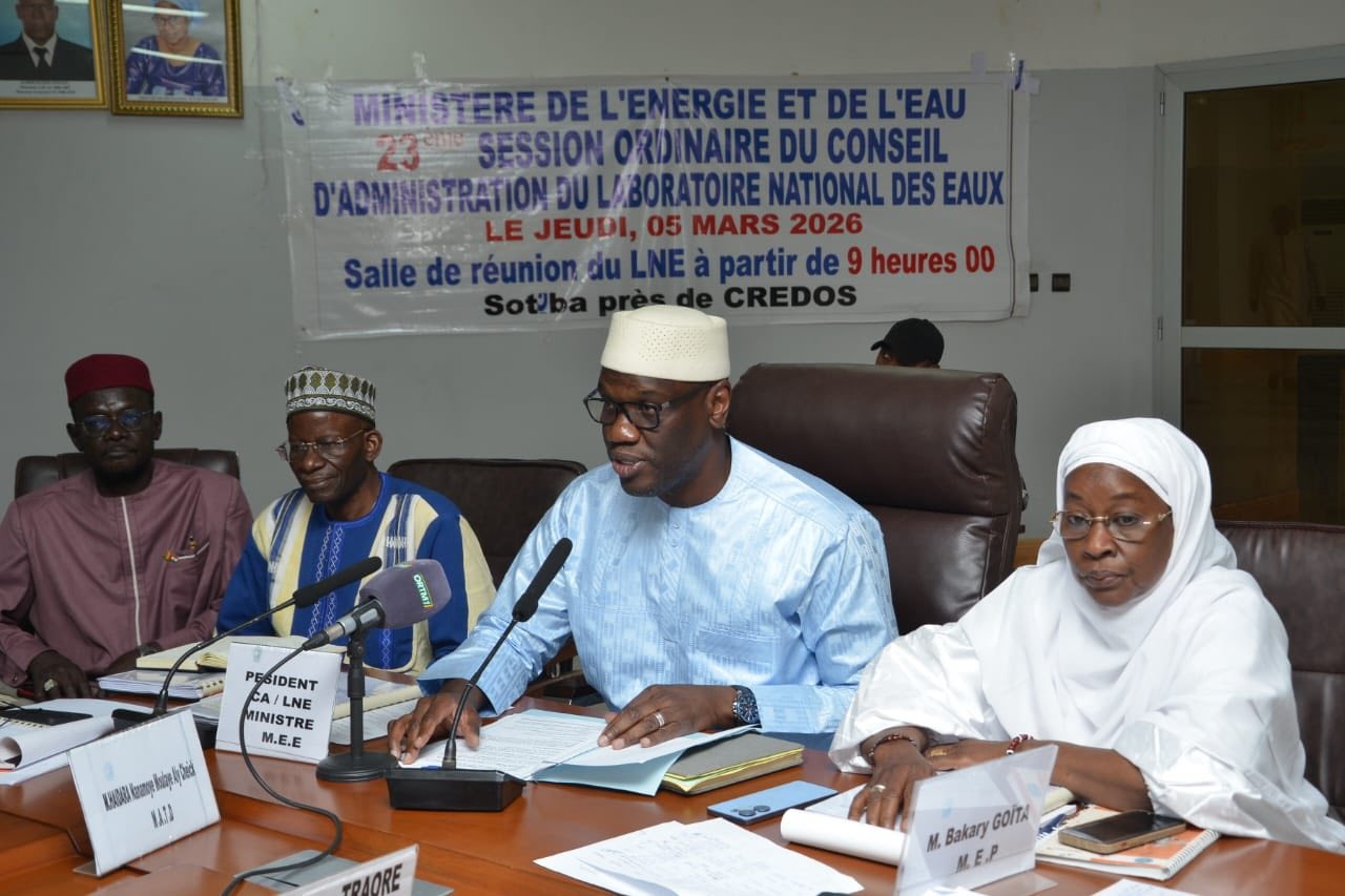 𝐂𝐨𝐧𝐬𝐞𝐢𝐥 𝐝’𝐀𝐝𝐦𝐢𝐧𝐢𝐬𝐭𝐫𝐚𝐭𝐢𝐨𝐧 𝐝𝐮 𝐋𝐚𝐛𝐨𝐫𝐚𝐭𝐨𝐢𝐫𝐞 𝐍𝐚𝐭𝐢𝐨𝐧𝐚𝐥 𝐝𝐞𝐬 𝐄𝐚𝐮𝐱 : 𝐋𝐞 𝐌𝐢𝐧𝐢𝐬𝐭𝐫𝐞 𝐓𝐫𝐚𝐨𝐫𝐞́ 𝐞𝐱𝐡𝐨𝐫𝐭𝐞 𝐚̀ 𝐦𝐚𝐢𝐧𝐭𝐞𝐧𝐢𝐫 𝐥𝐞 𝐜𝐚𝐩 𝐬𝐮𝐫 𝐥&rsquo;𝐞𝐱𝐜𝐞𝐥𝐥𝐞𝐧𝐜𝐞 !