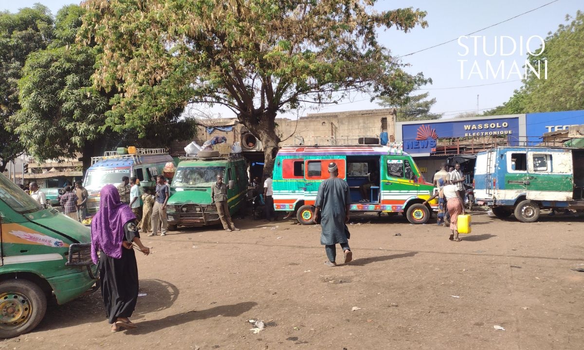 Pénurie de gasoil à Bamako : plus de 100 Sotrama à l’arrêt