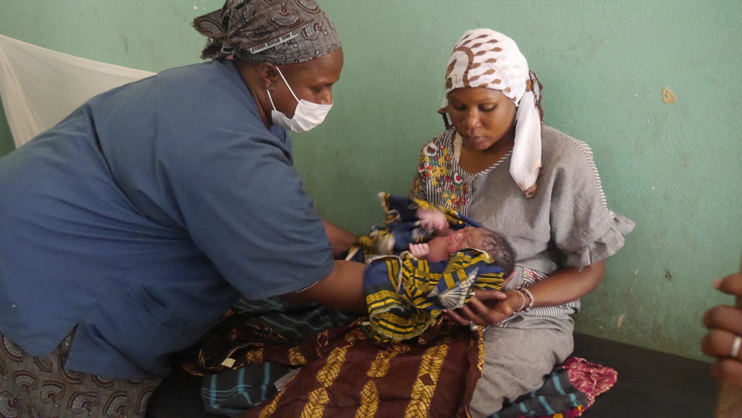 L’eau potable, l’hygiène et l’assainissement pour la santé de la femme : WateAid plaide pour un environnent sain et des accouches sécurisés.