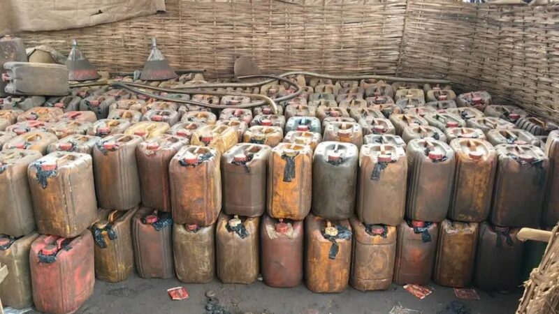Mali : recrudescence de la vente illégale de carburant à Kayes et Bamako, la DGCC durcit les contrôles