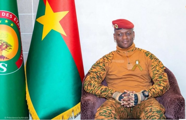 Attaques terroristes du 25 avril : l’AES dénonce un complot et réaffirme sa solidarité avec le Mali