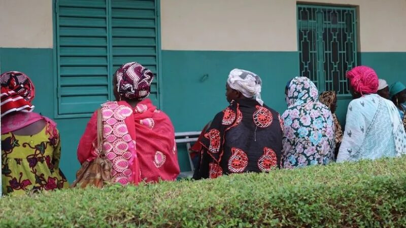 VIH/SIDA et vie de couple : aimer sans contaminer son conjoint, une réalité médicale et humaine