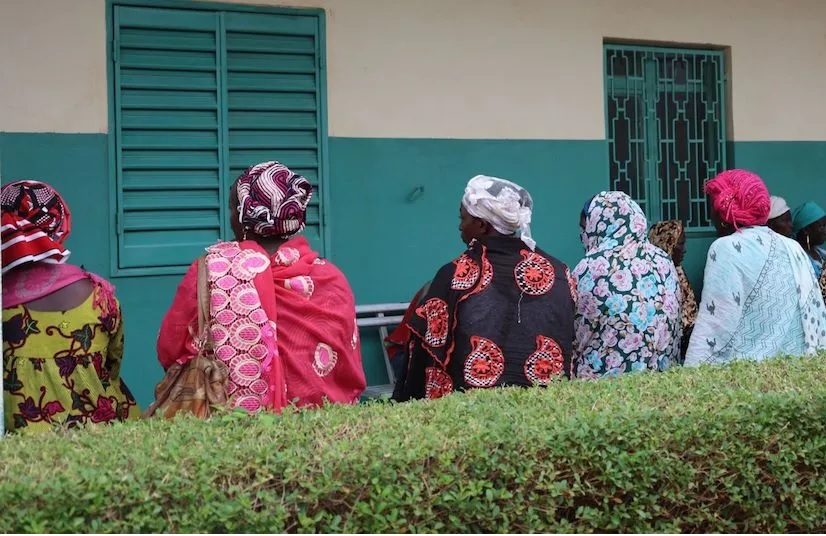 VIH/SIDA et vie de couple : aimer sans contaminer son conjoint, une réalité médicale et humaine