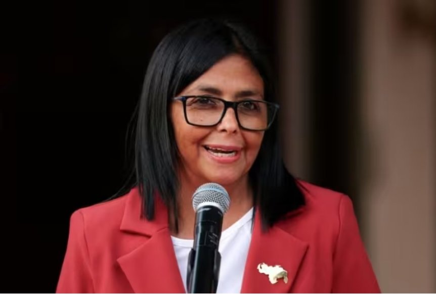 Les États-Unis lèvent les sanctions visant la présidente intérimaire du Venezuela