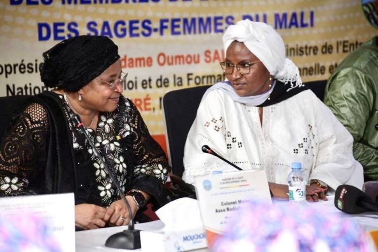 112 Sages-Femmes : renforcent leurs compétences afin d’améliorer la prise en charge sanitaire des femmes et des Nouveau-nés