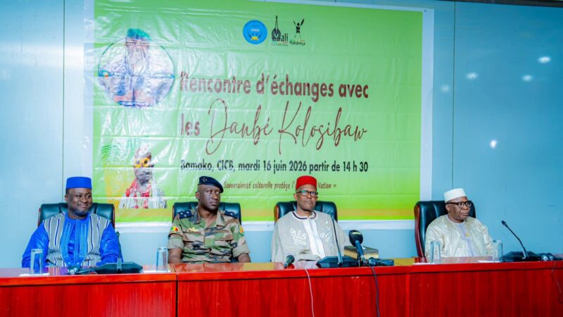 Bamako : les autorités réaffirment leur engagement pour la paix lors d’une rencontre avec les Danbé Kolosibaw
