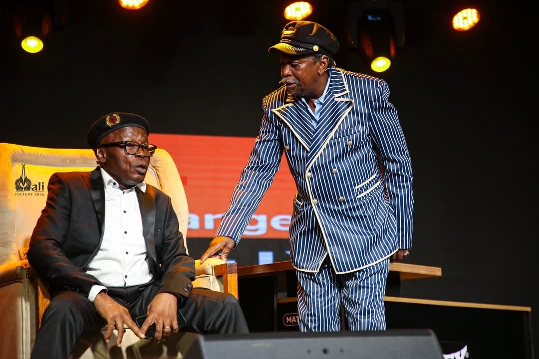 SPECTACLE GUIMBA-GOHOU : DEUX LEGENDES, UNE MEME SCENE, UNE SOIREE D’HUMOUR EXCEPTIONNELLE
