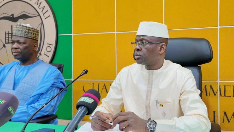 𝐌𝐈𝐂 | 𝐂𝐂𝐈𝐌 : 𝐒𝐮𝐬𝐩𝐞𝐧𝐬𝐢𝐨𝐧 𝐝𝐞 𝐥’𝐢𝐦𝐩𝐨𝐫𝐭𝐚𝐭𝐢𝐨𝐧, 𝐝𝐮 𝐭𝐫𝐚𝐧𝐬𝐢𝐭 𝐞𝐭 𝐝𝐞 𝐥𝐚 𝐜𝐨𝐦𝐦𝐞𝐫𝐜𝐢𝐚𝐥𝐢𝐬𝐚𝐭𝐢𝐨𝐧 𝐝𝐞𝐬 𝐦𝐨𝐭𝐨𝐜𝐲𝐜𝐥𝐞𝐭𝐭𝐞𝐬 𝐝𝐞 𝐜𝐲𝐥𝐢𝐧𝐝𝐫é𝐞 𝐬𝐮𝐩é𝐫𝐢𝐞𝐮𝐫𝐞 𝐨𝐮 é𝐠𝐚𝐥𝐞 à 𝟏𝟐𝟓 𝐜𝐦³ : 𝐥𝐞 𝐌𝐢𝐧𝐢𝐬𝐭𝐫𝐞 𝐝𝐞 𝐥’𝐈𝐧𝐝𝐮𝐬𝐭𝐫𝐢𝐞 𝐞𝐭 𝐝𝐮 𝐂𝐨𝐦𝐦𝐞𝐫𝐜𝐞 é𝐜𝐡𝐚𝐧𝐠𝐞 𝐚𝐯𝐞𝐜 𝐥𝐞𝐬 𝐨𝐩é𝐫𝐚𝐭𝐞𝐮𝐫𝐬 é𝐜𝐨𝐧𝐨𝐦𝐢𝐪𝐮𝐞𝐬