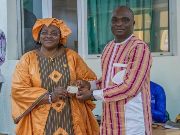 Diaspora burkinabè au Mali : la phase pilote de production instantanée des documents d’identité validée à Bamako