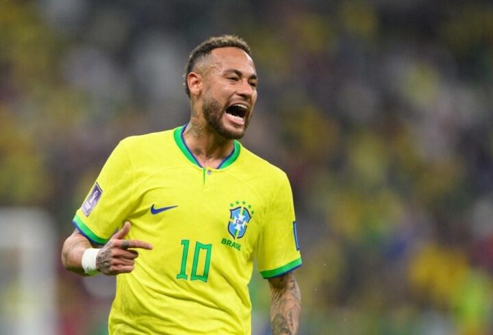 Football/Coupe du monde-Neymar disponible pour le match du Brésil contre l&rsquo;Écosse
