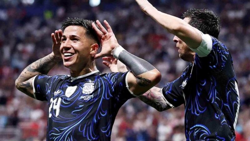 Menée, l’Argentine sort l’Angleterre et rejoint l’Espagne en finale