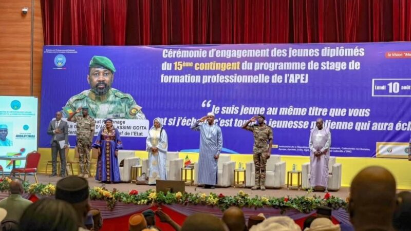APEJ : 2 500 jeunes diplômés s’engagent pour leur insertion professionnelle