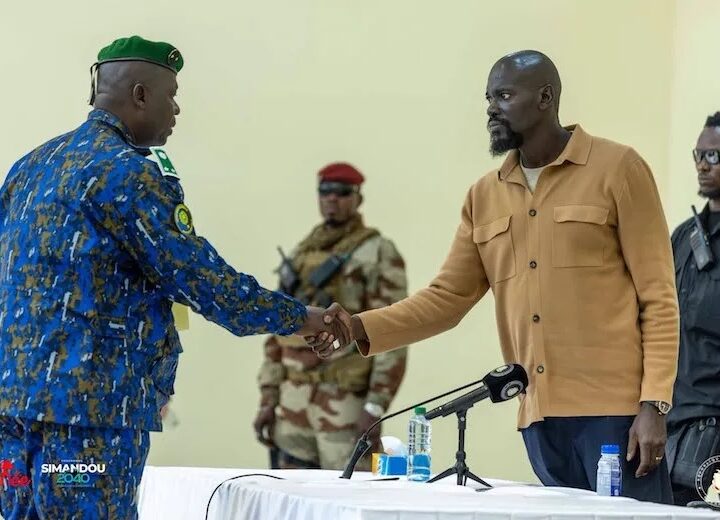 Guinée : Mamadi Doumbouya relance son agenda sous le signe de la défense et de la souveraineté