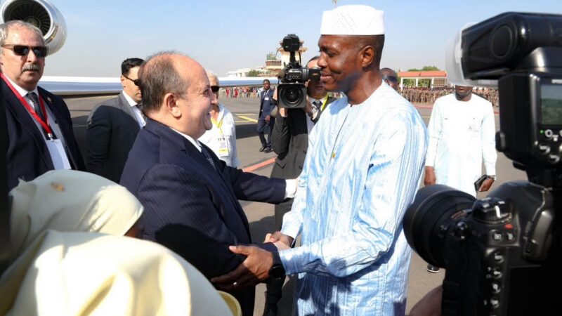 Le PM Algérien est arrivé à Bamako : Un bond qualitatif dans les relations Mali-Algérie.