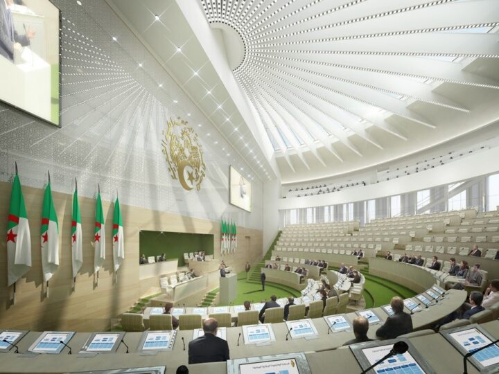 Le Parlement algérien approuve le déploiement de l&rsquo;armée au Niger